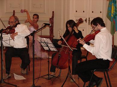Trio de cuerdas de Junín, con destacada actuación.